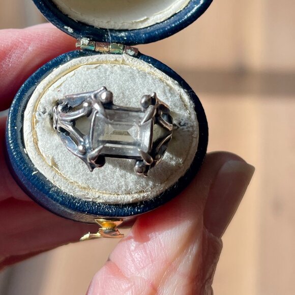 Bloodmilk Ring - Picture 2 of 2